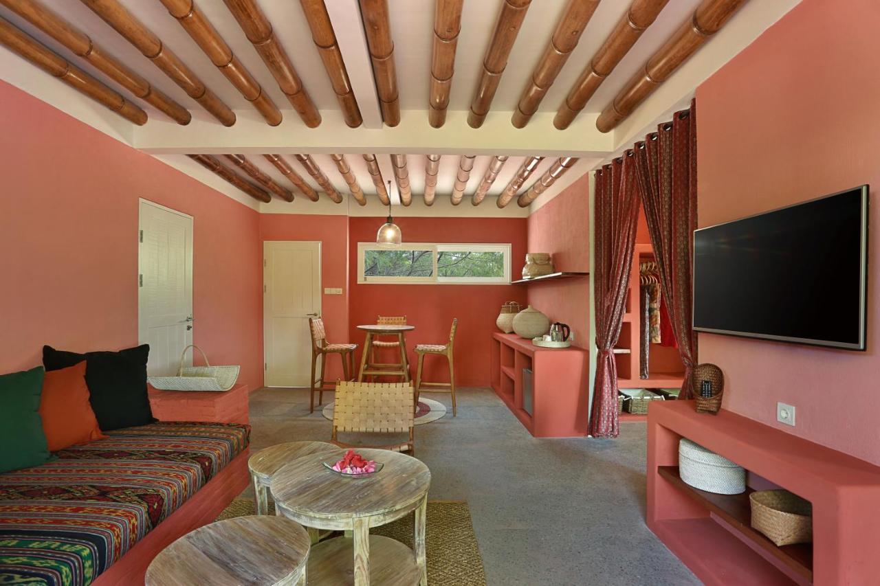 Pinkcoco Gili Trawangan - Constant Surprises - For Cool Adults Only Hotell Exteriör bild