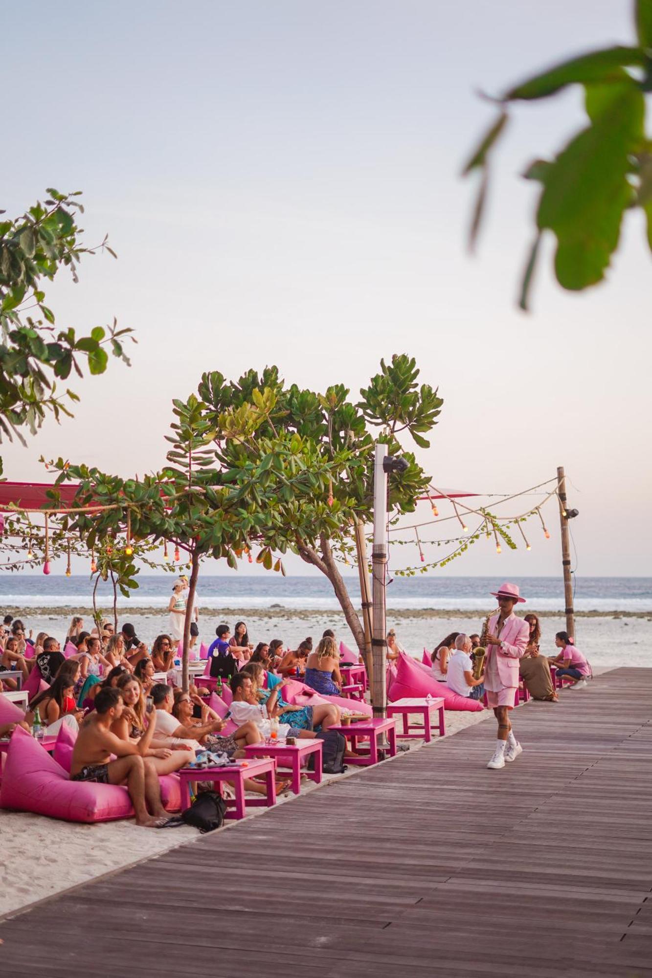 Pinkcoco Gili Trawangan - Constant Surprises - For Cool Adults Only Hotell Exteriör bild